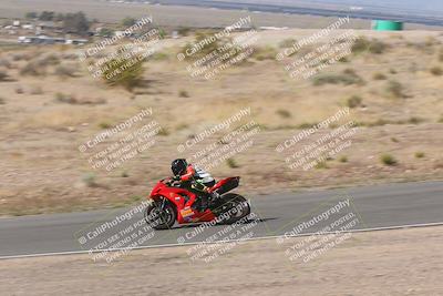 media/Apr-20-2025-AHRMA (Sun) [[393a79c373]]/Race/Group 11 early race/Turn 4b/